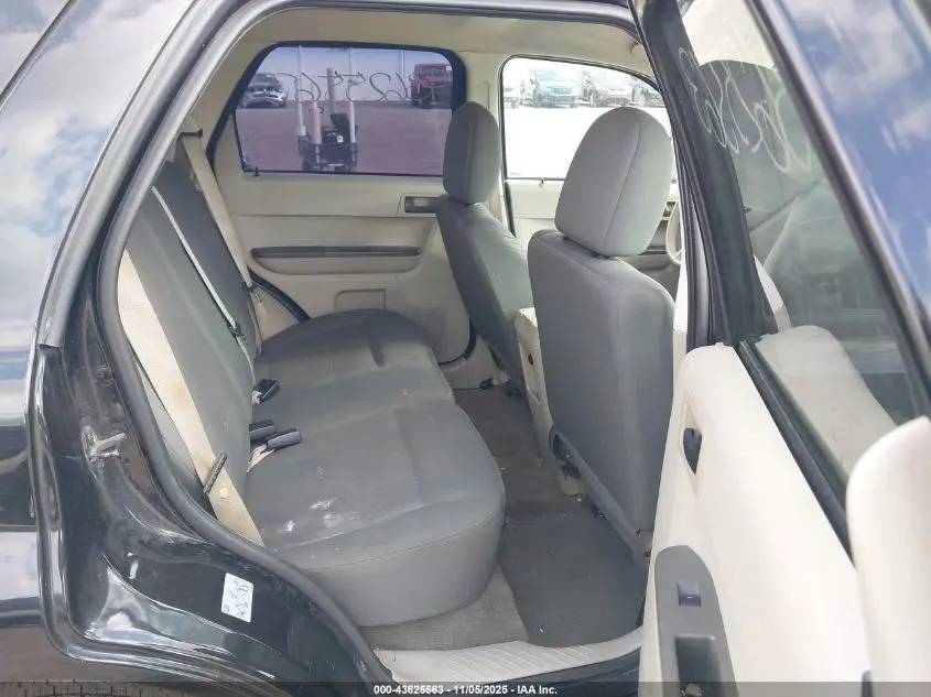 2010 FORD ESCAPE XLS