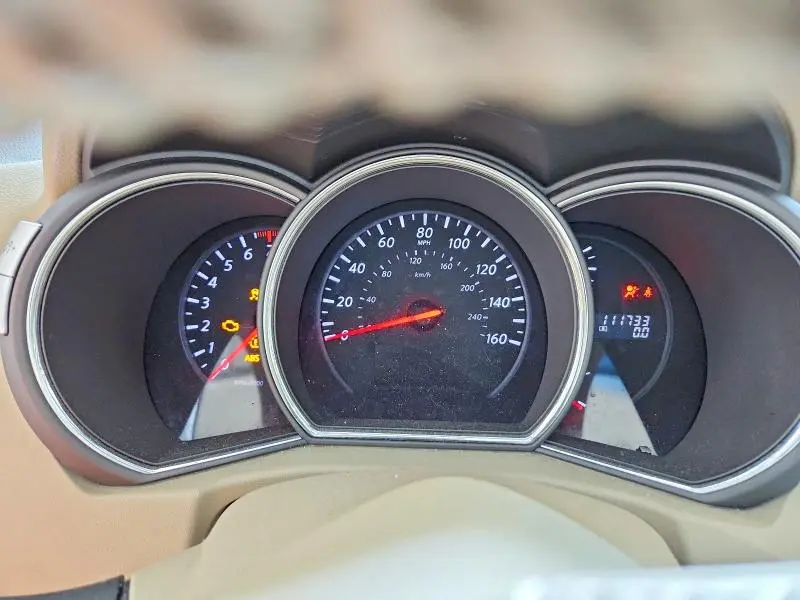 2012 NISSAN MURANO S  