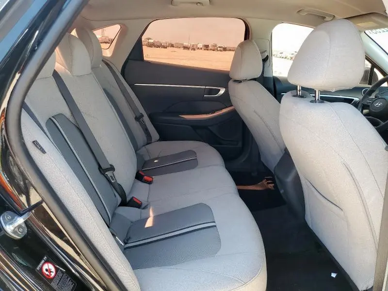 2020 HYUNDAI SONATA SE  