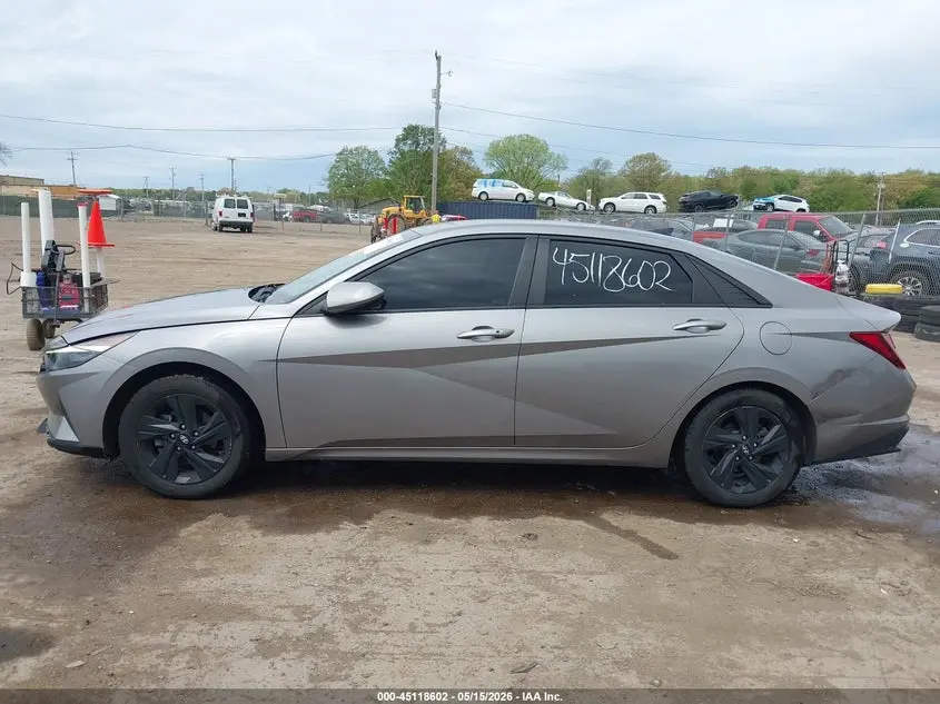 2021 HYUNDAI ELANTRA SEL