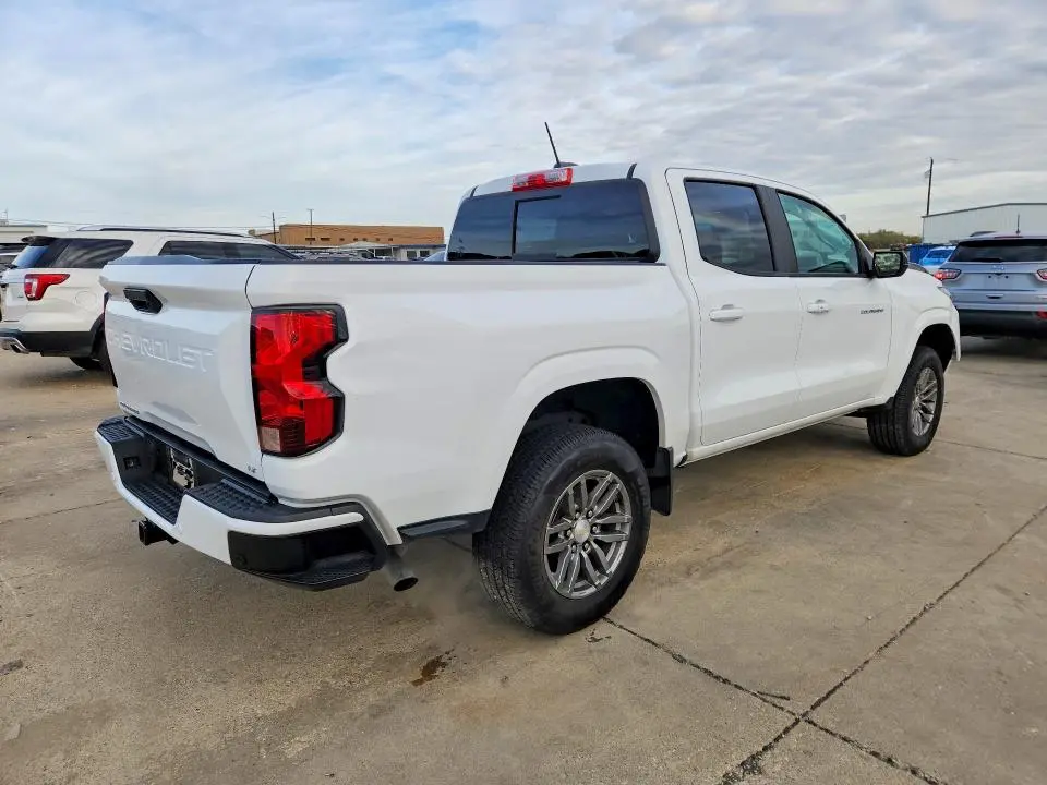 2023 CHEVROLET COLORADO LT  