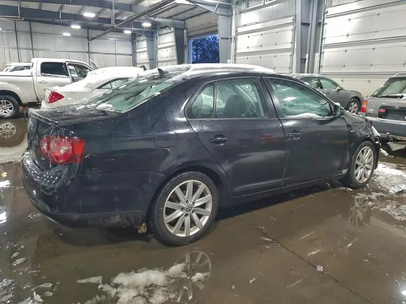 2010 VOLKSWAGEN JETTA WOLFSBURG  