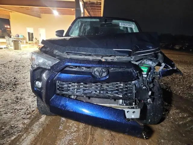 2019 TOYOTA 4RUNNER SR5  