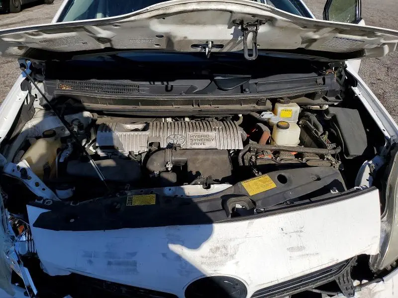 2014 TOYOTA PRIUS TWO  