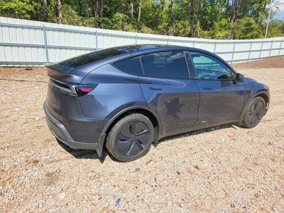 2026 TESLA MODEL Y   