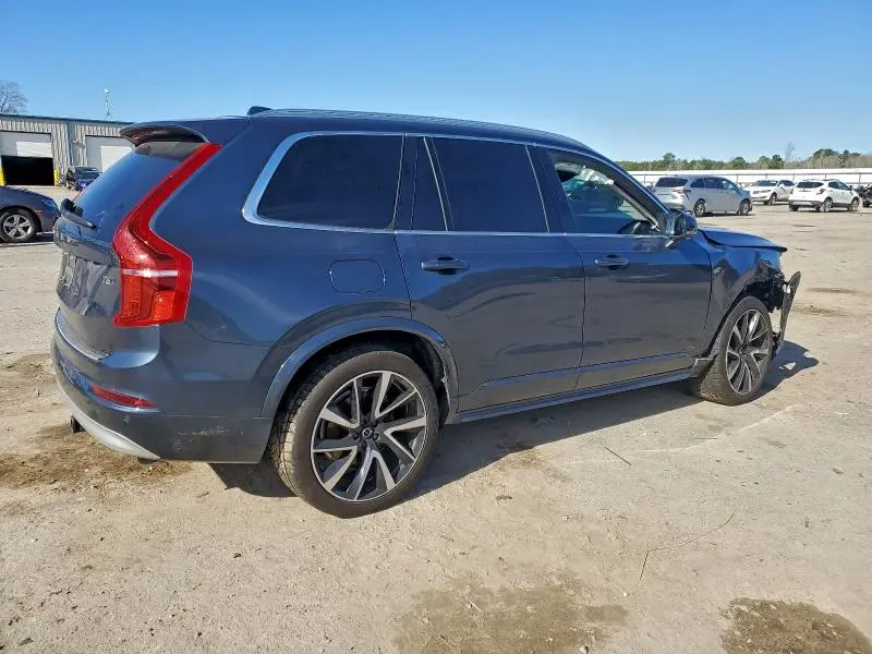 2022 VOLVO XC90 T6 MOMENTUM  