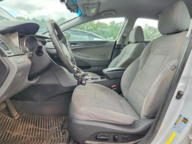 2012 HYUNDAI SONATA GLS  