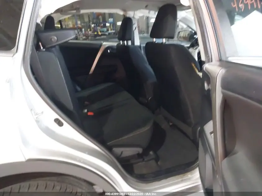 2015 TOYOTA RAV4 XLE