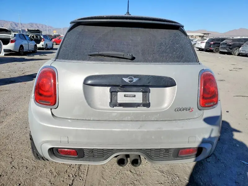 2017 MINI COOPER S  