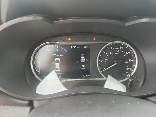 2025 NISSAN VERSA SR  