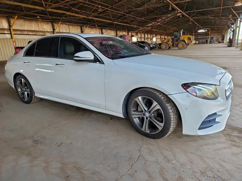 2017 MERCEDES-BENZ E 300  