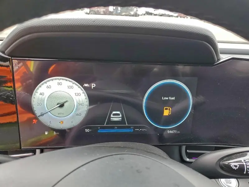 2022 HYUNDAI ELANTRA LIMITED  