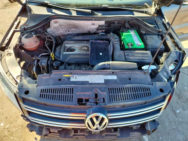 2014 VOLKSWAGEN TIGUAN S  