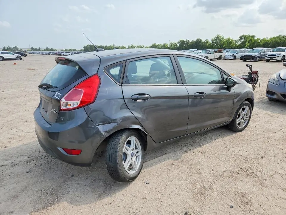 2018 FORD FIESTA SE  