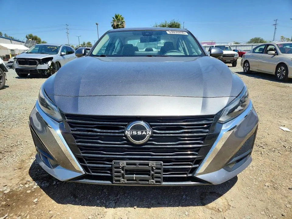 2023 NISSAN ALTIMA SL  