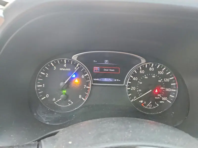 2018 NISSAN PATHFINDER SL  
