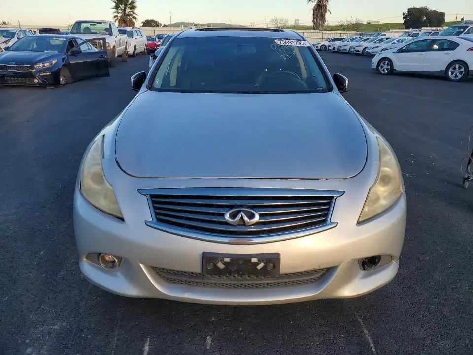 2013 INFINITI G37 BASE  