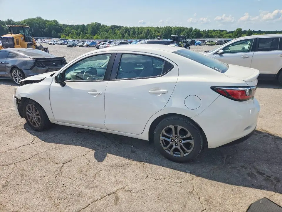 2019 TOYOTA YARIS LE  