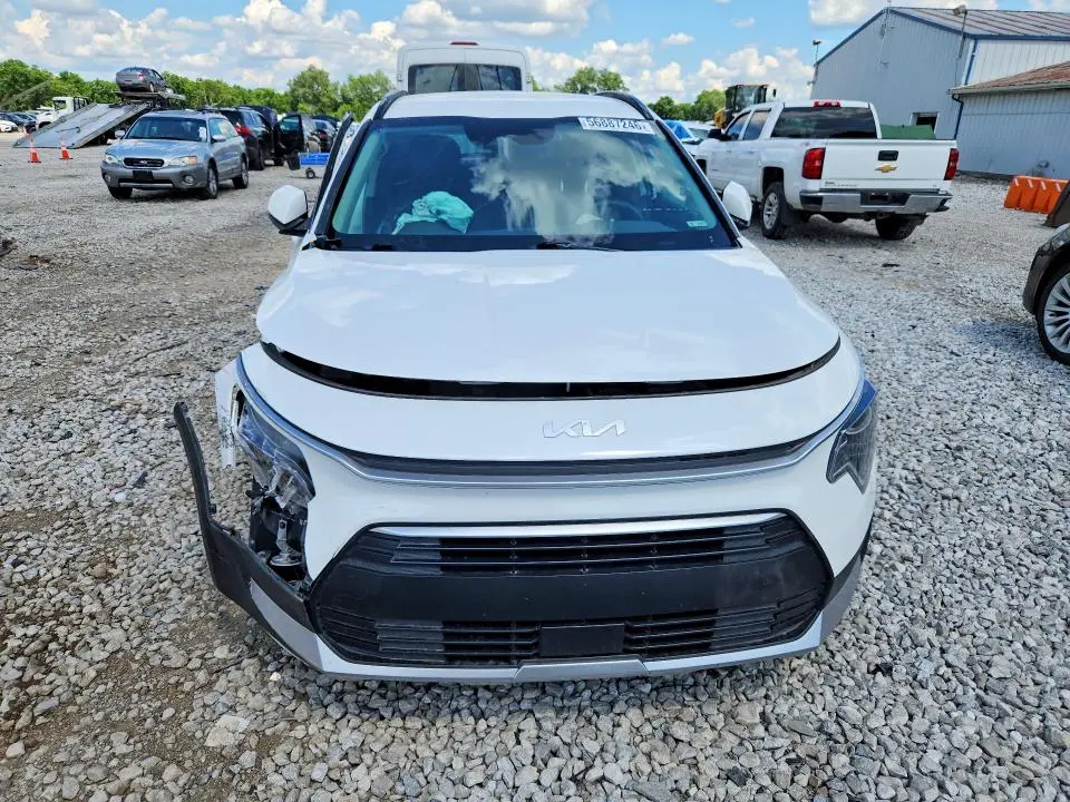 2024 KIA NIRO EX  