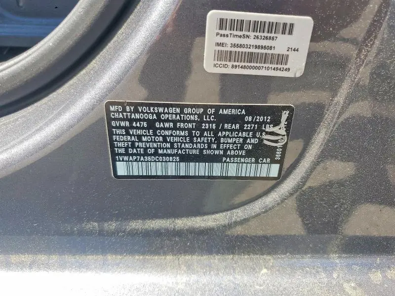 2013 VOLKSWAGEN PASSAT S  