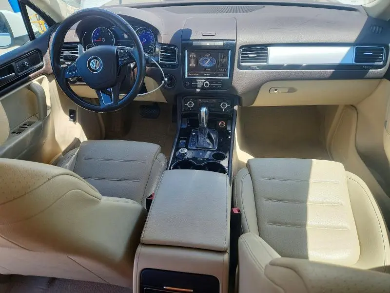 2012 VOLKSWAGEN TOUAREG V6 TDI  