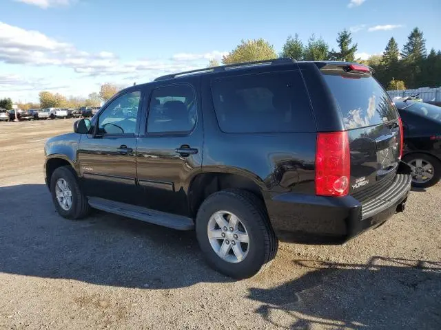 2014 GMC YUKON SLE  
