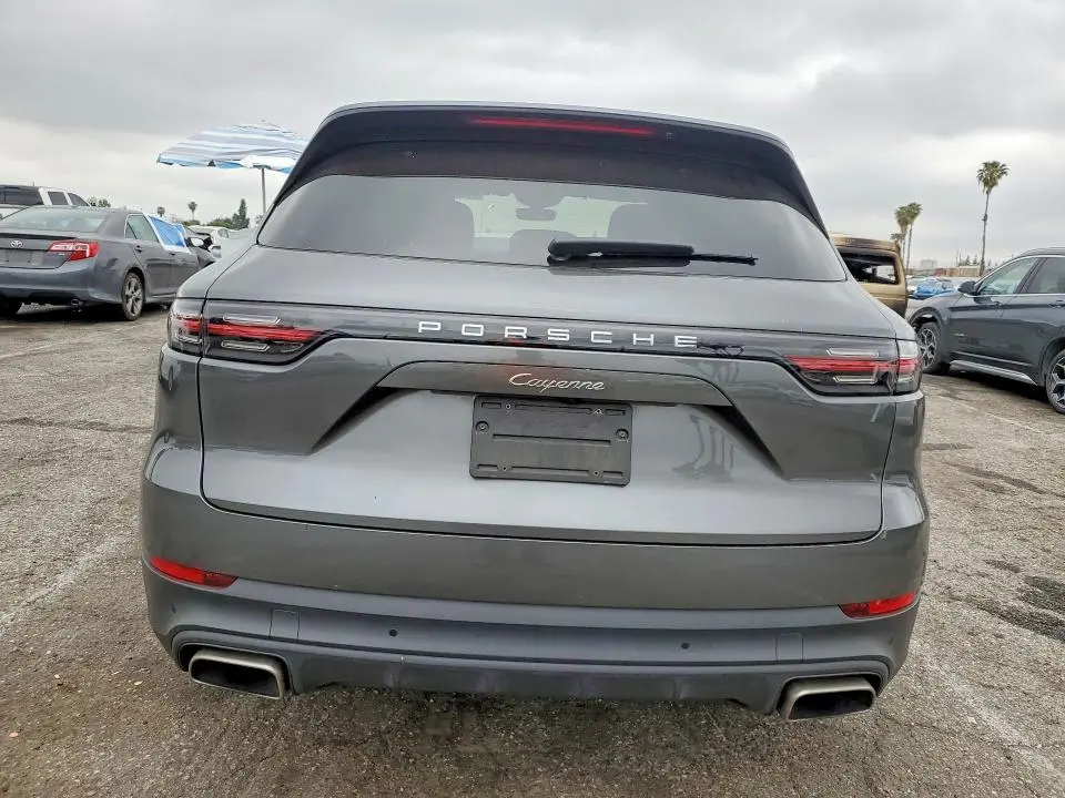 2020 PORSCHE CAYENNE   