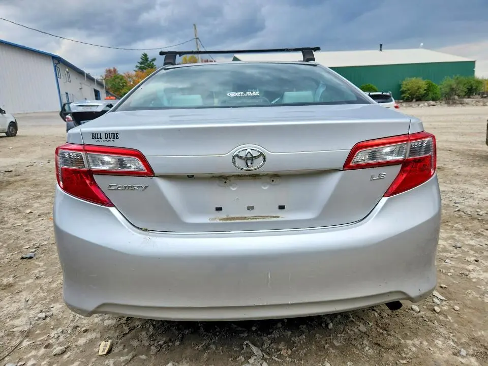 2014 TOYOTA CAMRY LE  