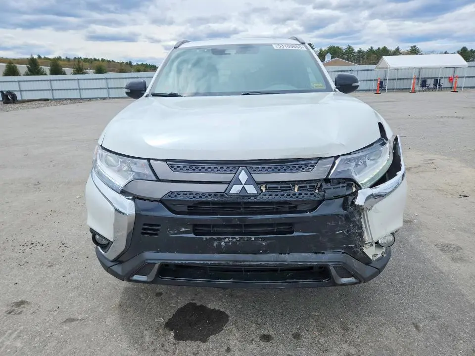 2020 MITSUBISHI OUTLANDER SE  