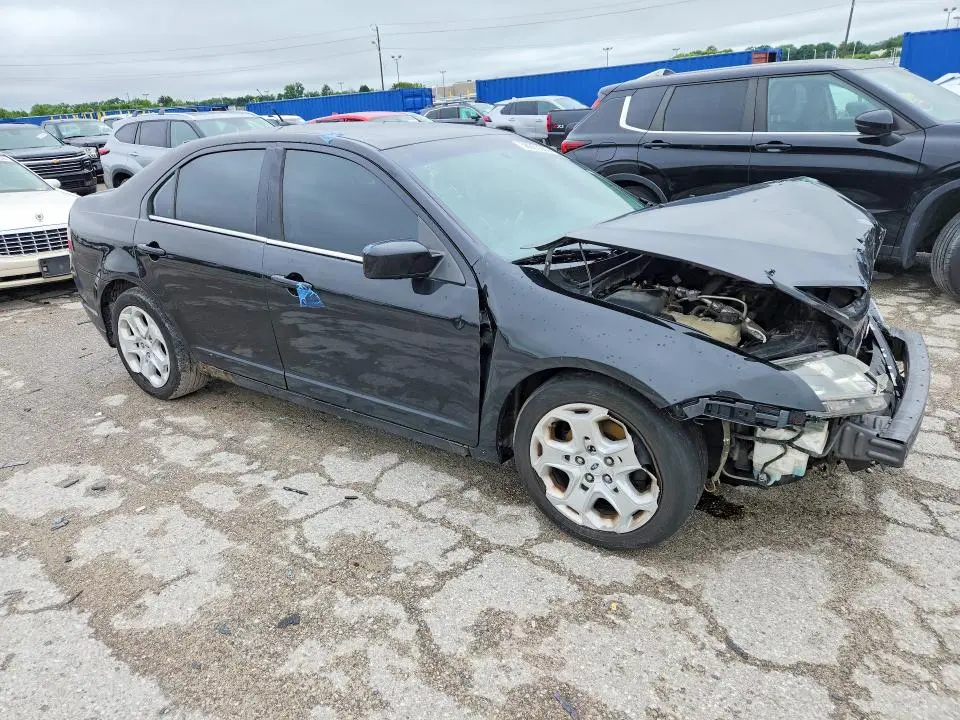 2011 FORD FUSION SE  