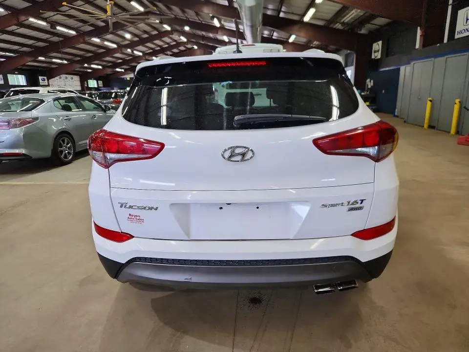 2016 HYUNDAI TUCSON SPORT  