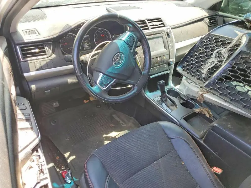 2017 TOYOTA CAMRY SE  
