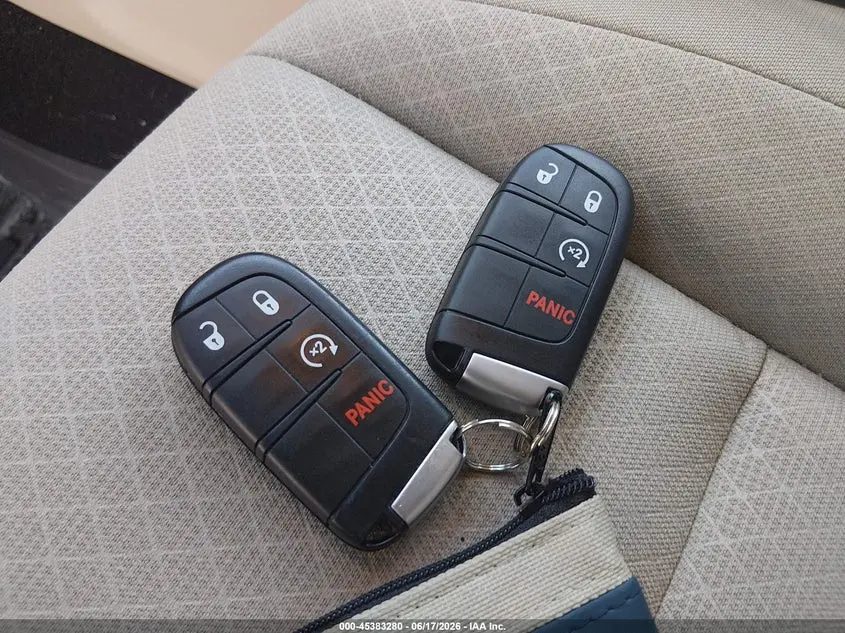 2021 JEEP GRAND CHEROKEE LAREDO E 4X4