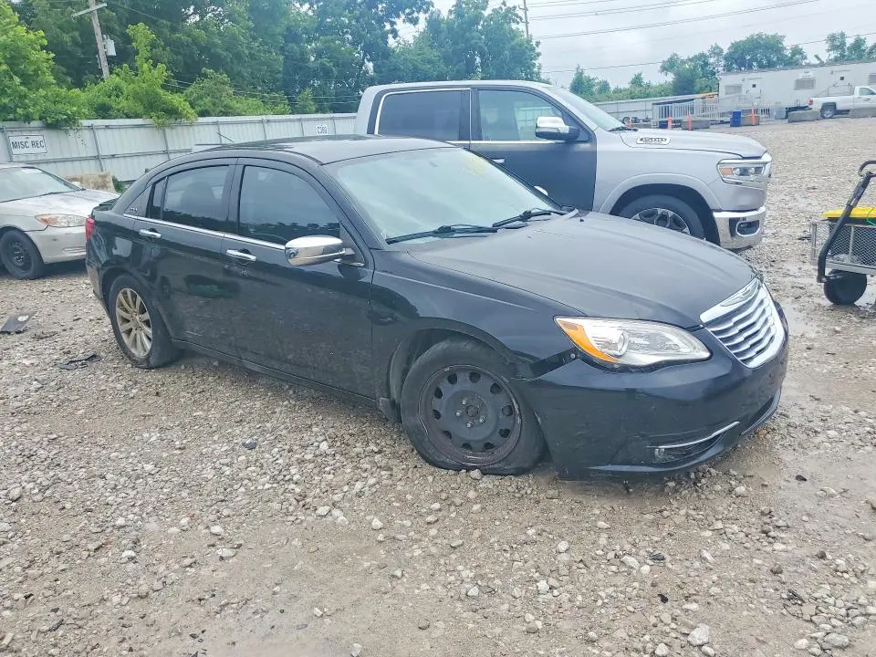 2013 CHRYSLER 200 LIMITED  