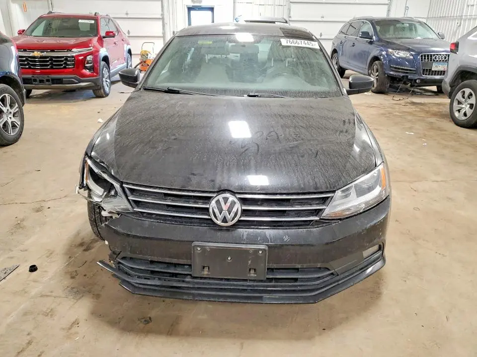 2016 VOLKSWAGEN JETTA SPORT  