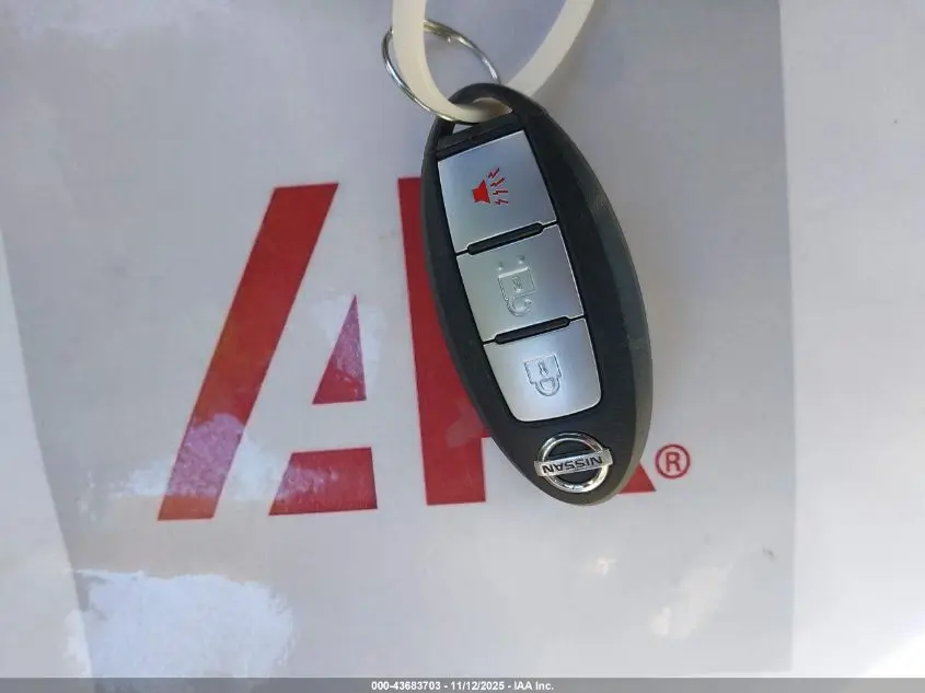 2016 NISSAN ROGUE SV