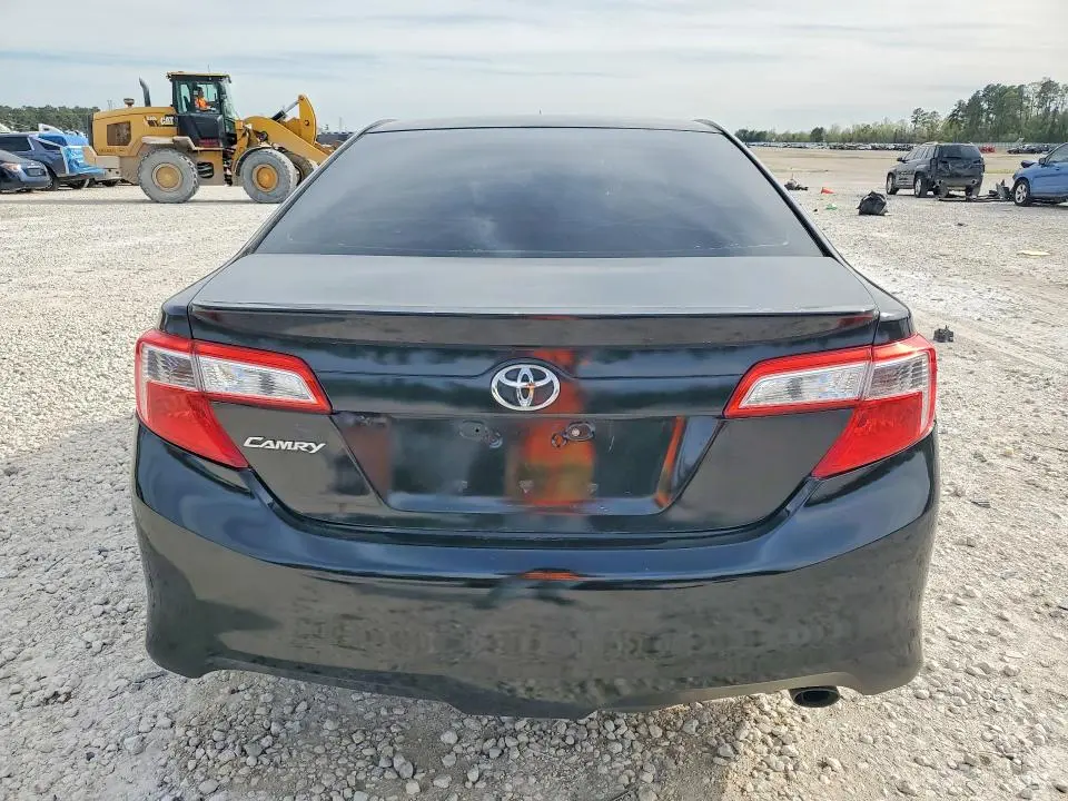 2014 TOYOTA CAMRY SE SPORT  