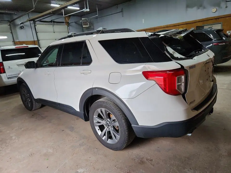 2021 FORD EXPLORER XLT  