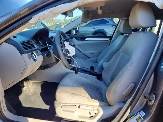 2016 VOLKSWAGEN PASSAT S  