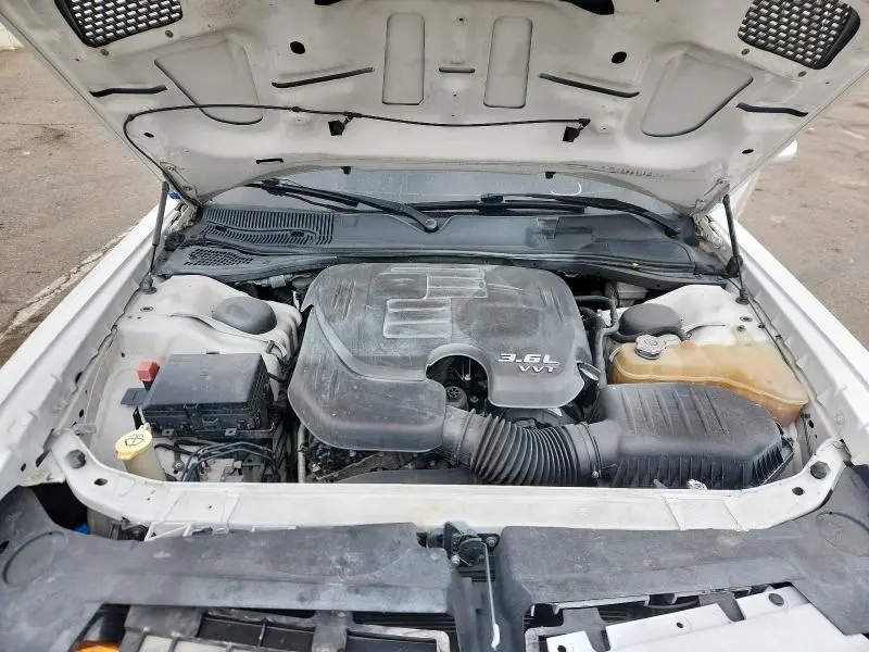2015 DODGE CHALLENGER SXT PLUS  