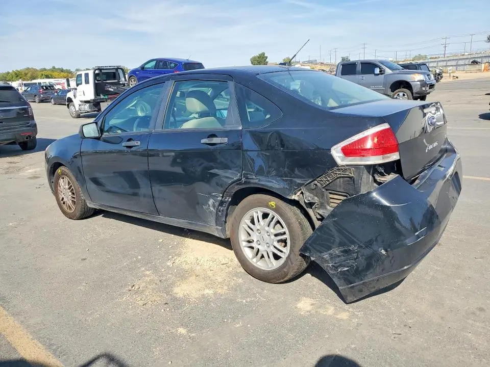 2010 FORD FOCUS SE  