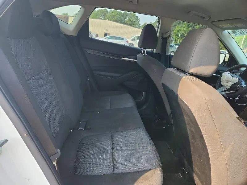 2023 KIA SELTOS LX  