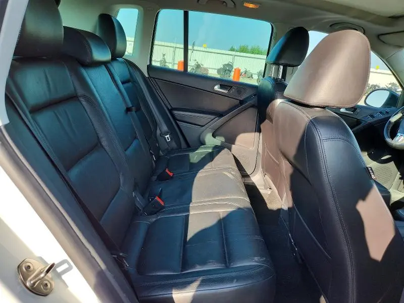 2017 VOLKSWAGEN TIGUAN SPORT  