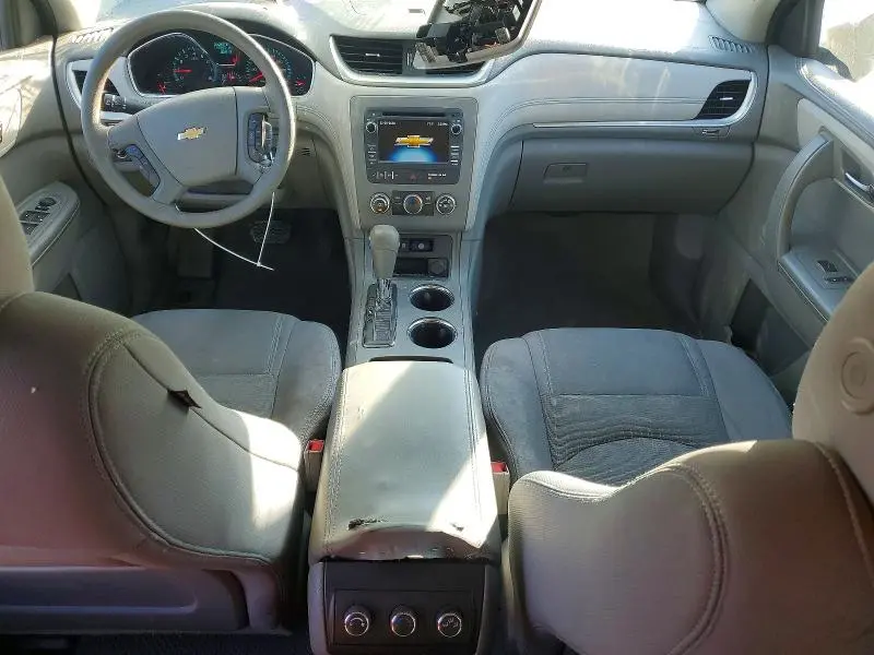 2013 CHEVROLET TRAVERSE LS  