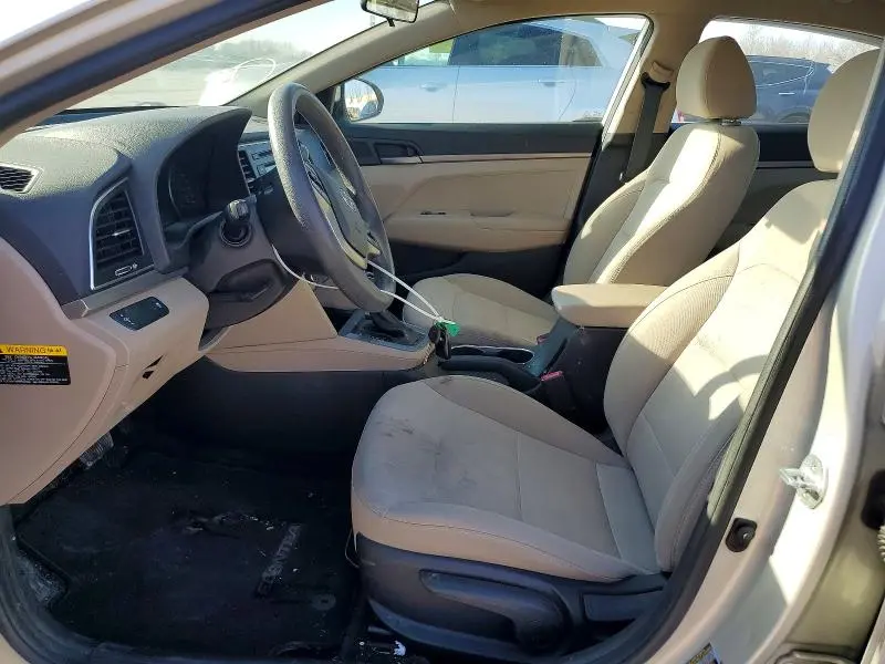 2018 HYUNDAI ELANTRA SE  