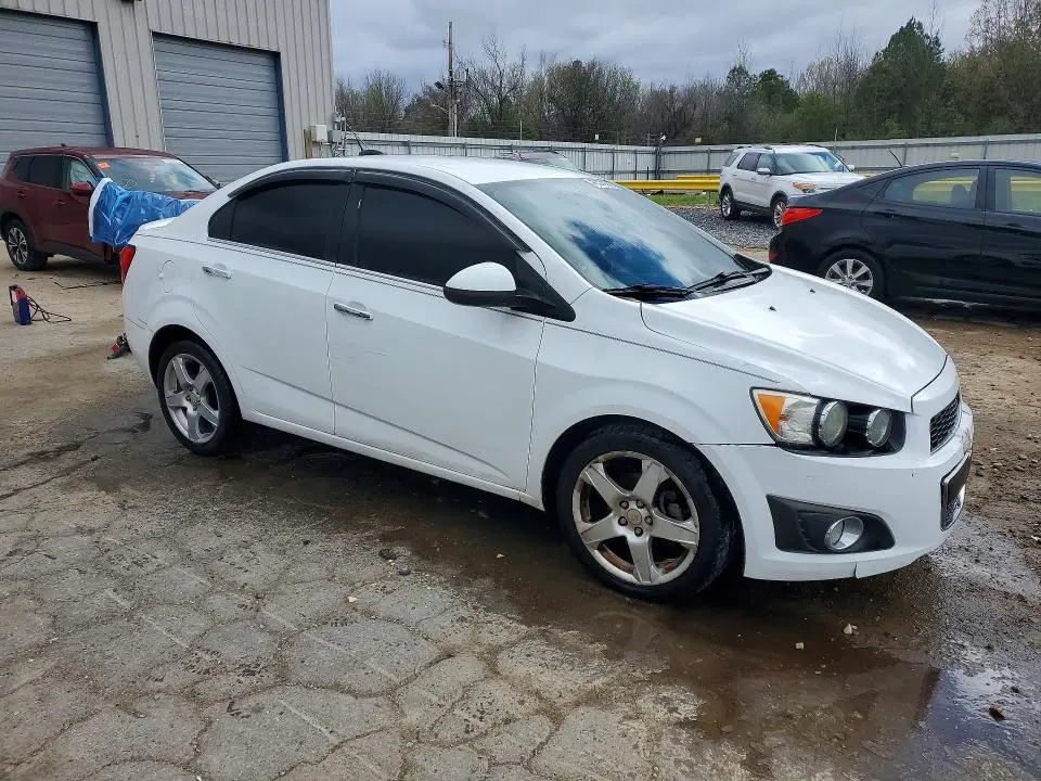2015 CHEVROLET SONIC LTZ  
