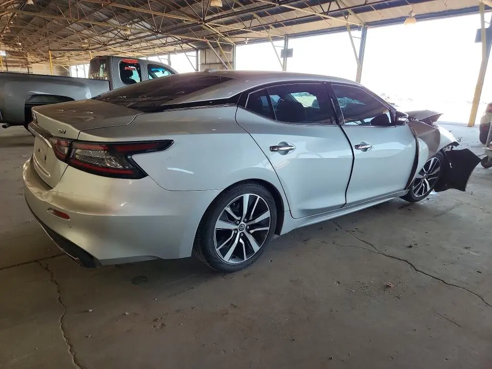 2022 NISSAN MAXIMA SV  