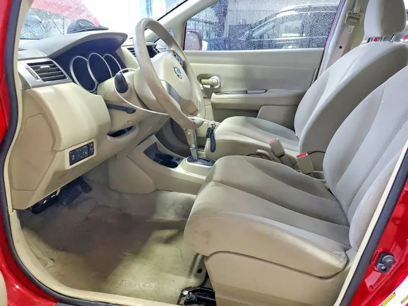 2010 NISSAN VERSA   