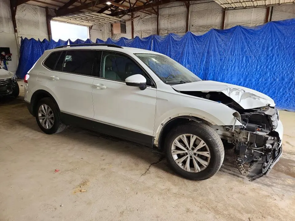 2018 VOLKSWAGEN TIGUAN SE  