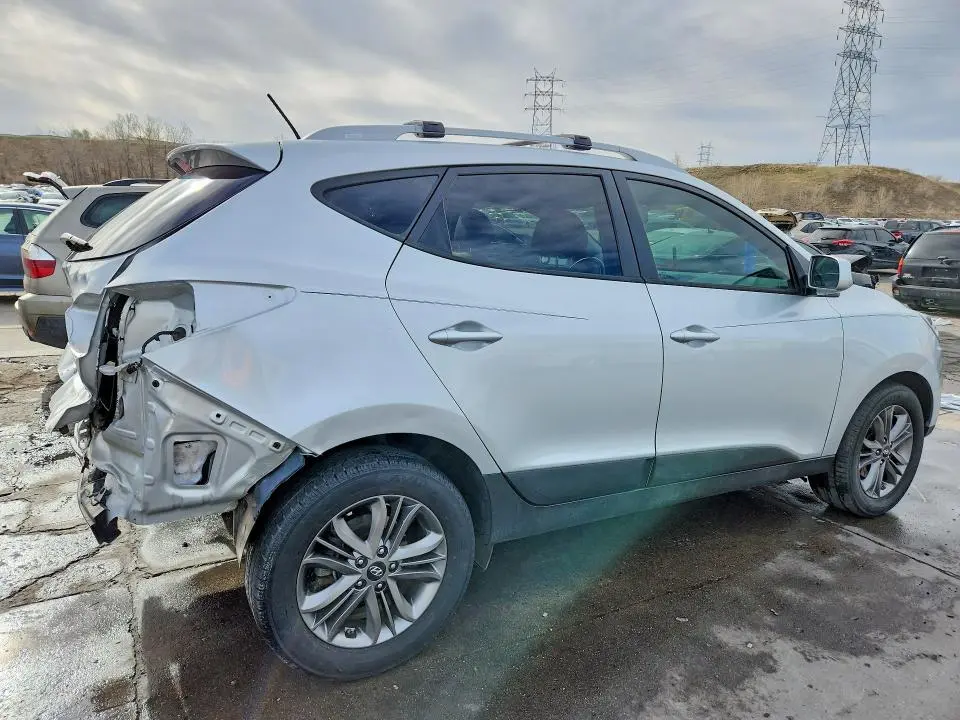 2015 HYUNDAI TUCSON SE  